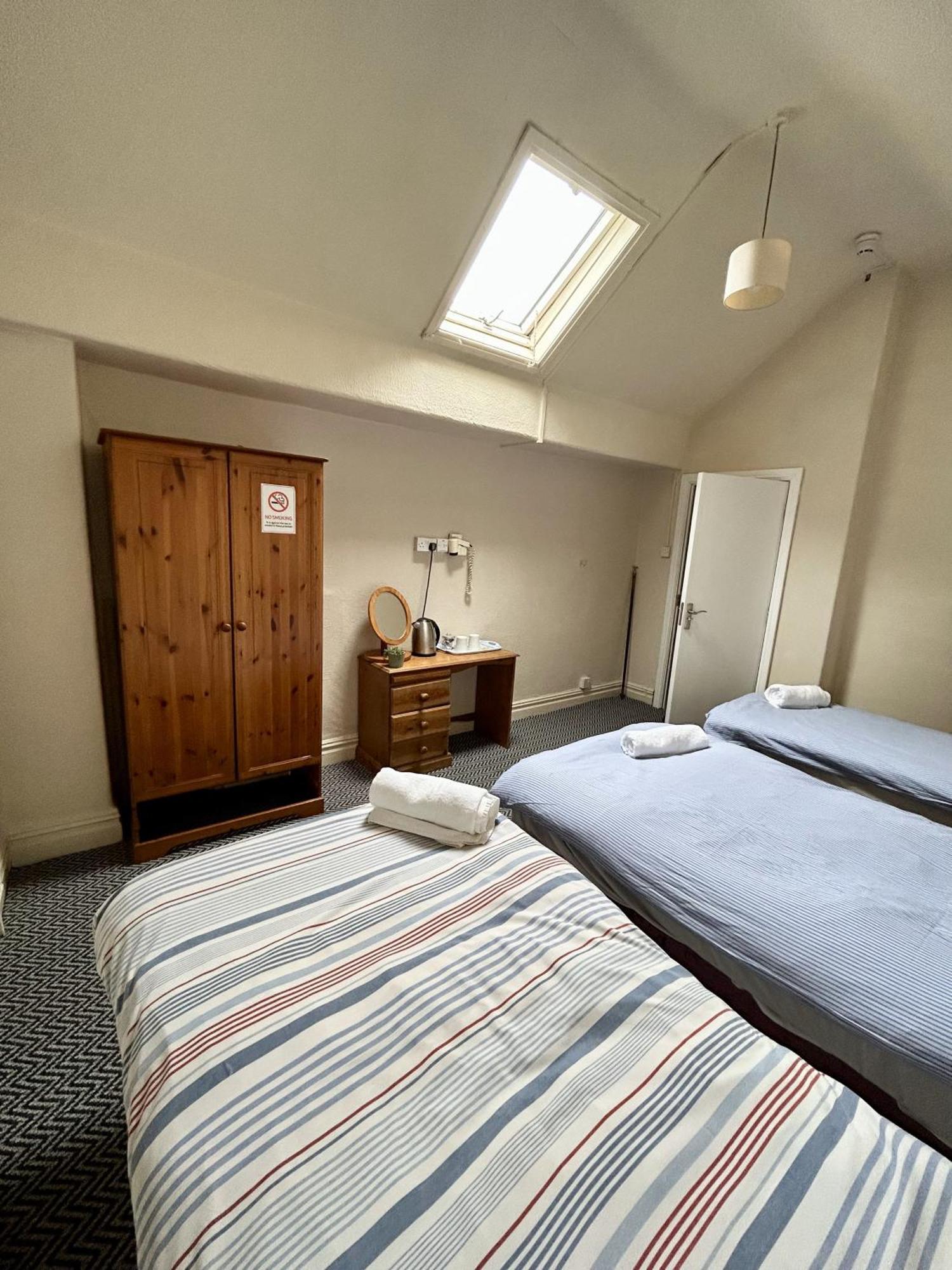 The Egerton Arms Hotel Salford Salford  Eksteriør billede