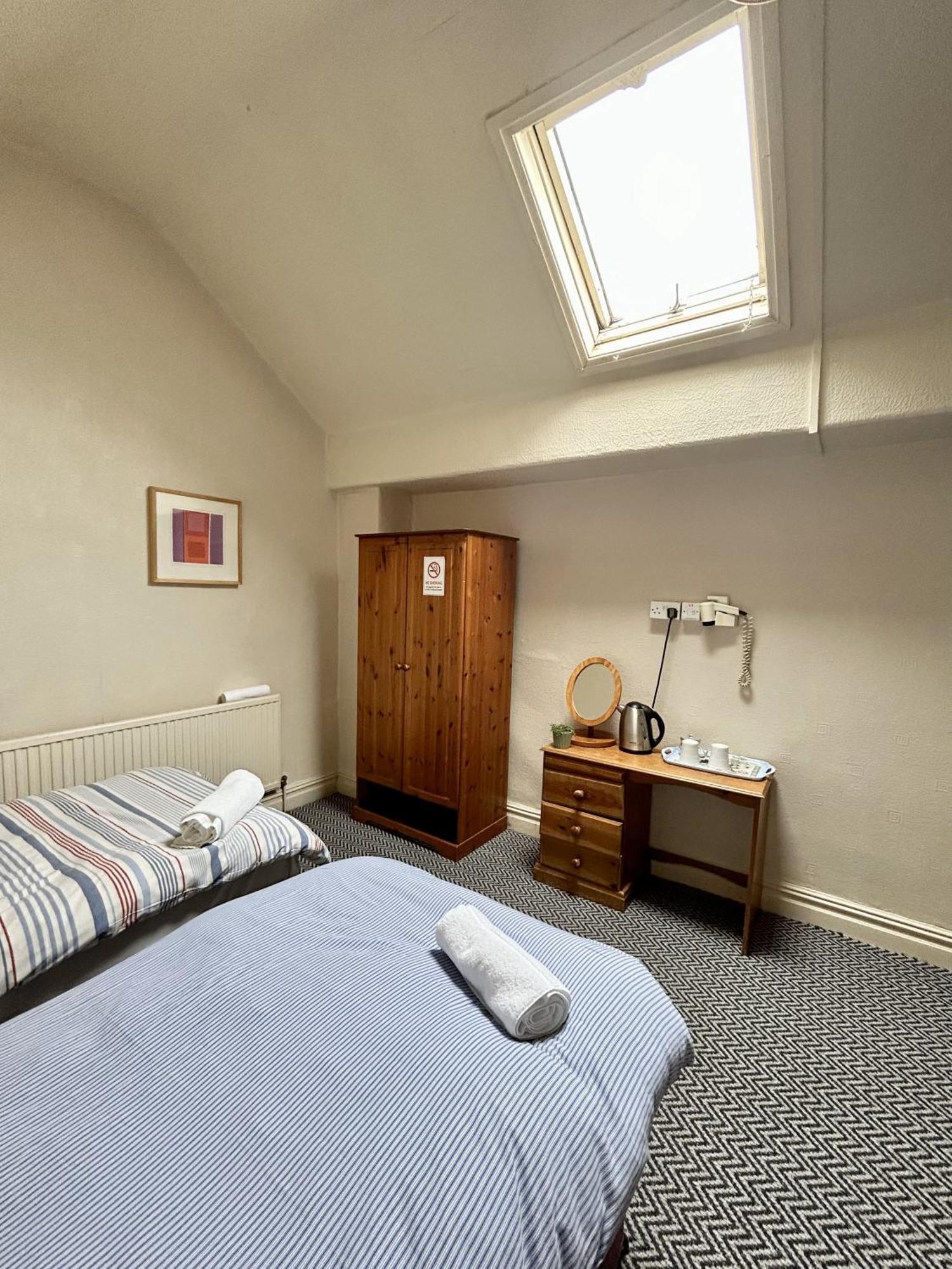 The Egerton Arms Hotel Salford Salford  Eksteriør billede